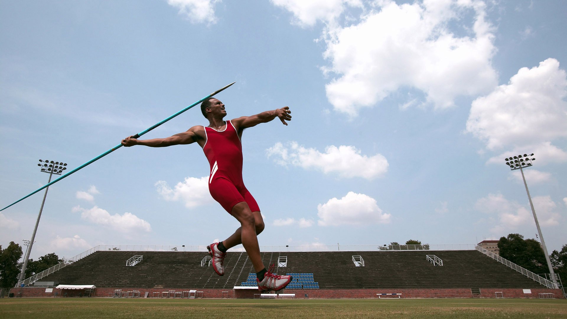 国足主帅分享赛前心理调整经验,国足参加赛前训练