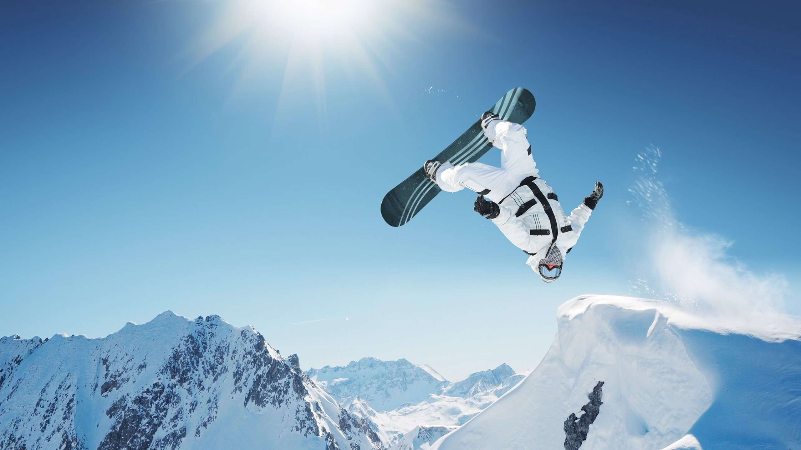 全国铁人三项冠军赛 炎热天气中完赛率创纪录